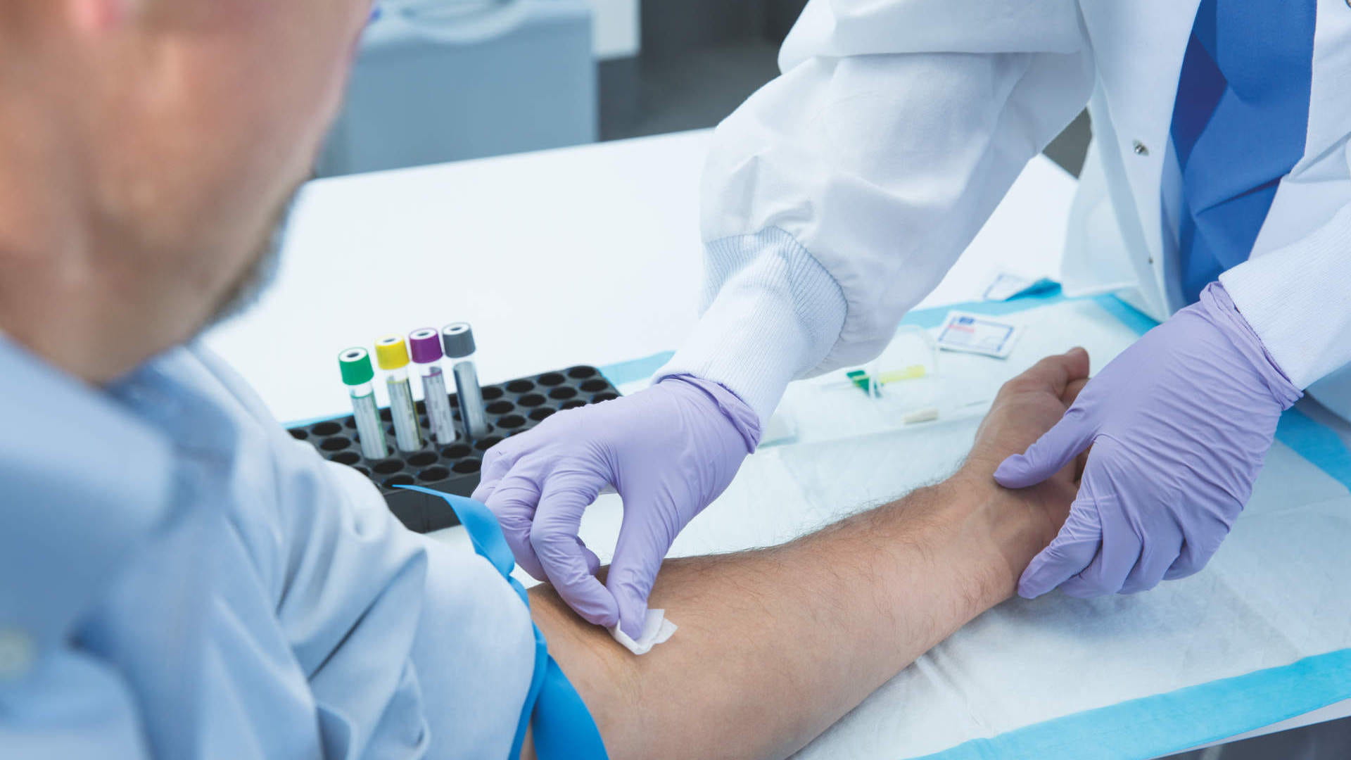 TB blood test vs TB skin test, QuantiFERON vs TB skin test